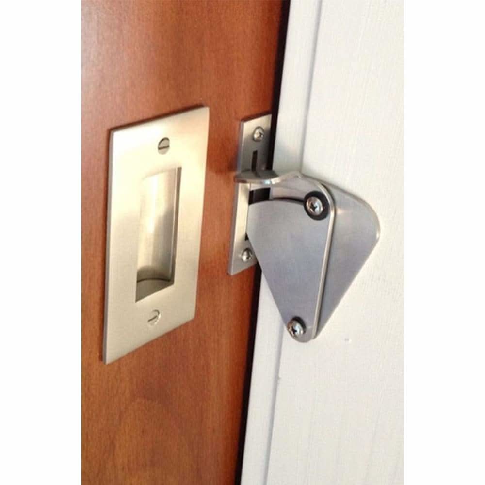 A relevant stock photo of door latch in a typical setting.