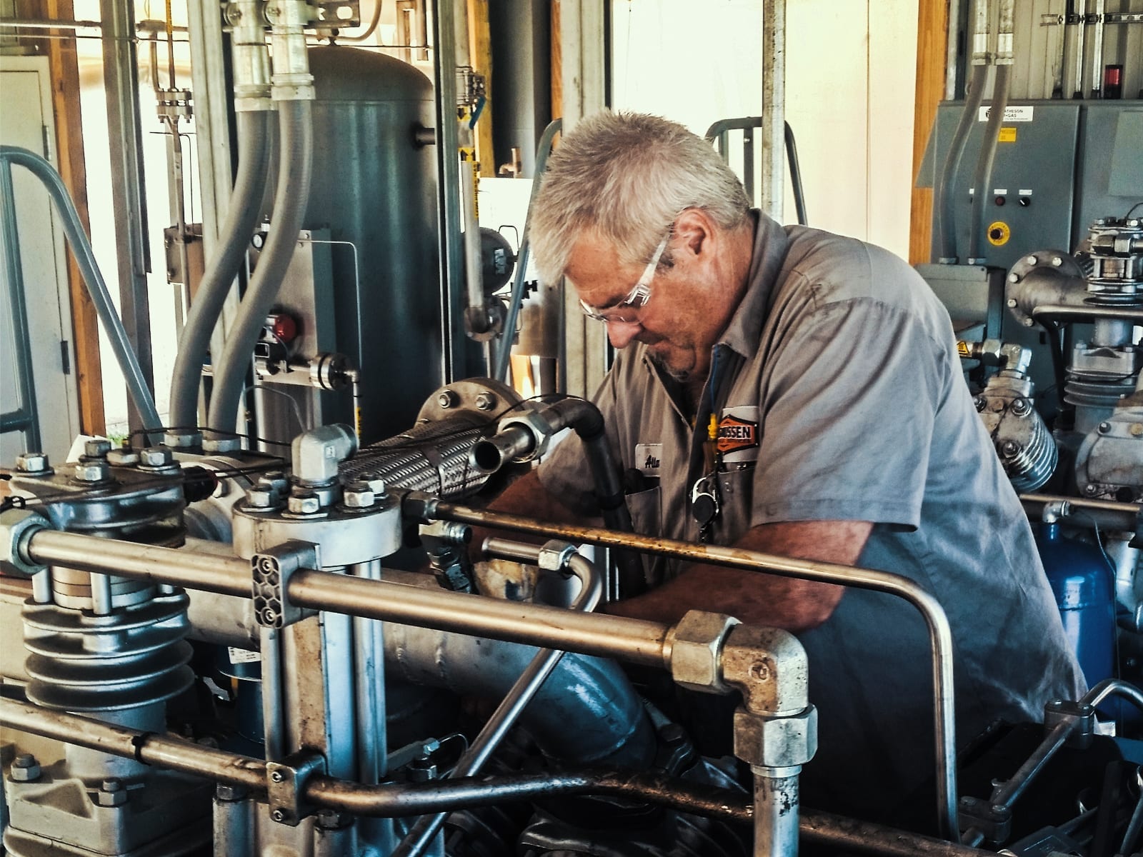 Illustrative example of industrial air compressor service from Google Search